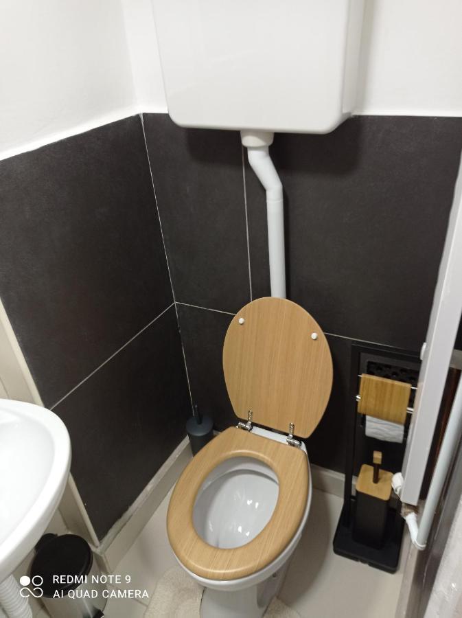 7 Days Premium Apartment 2 Subotica Bagian luar foto