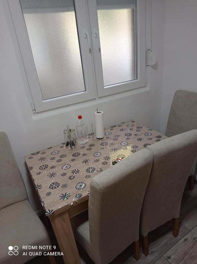 7 Days Premium Apartment 2 Subotica Bagian luar foto